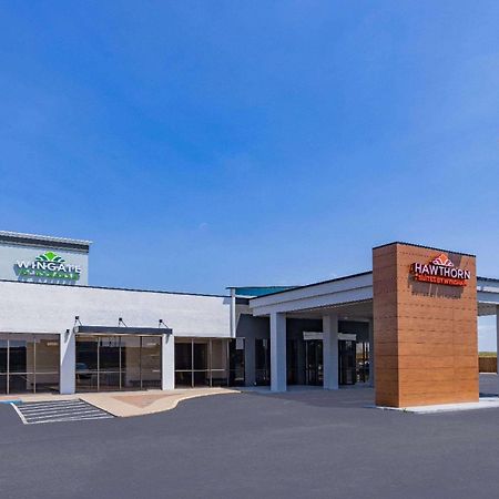 Wingate By Wyndham Wichita Airport Hotell Exteriör bild