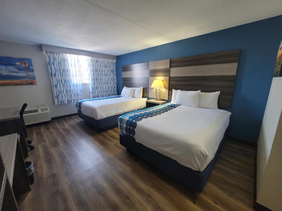 Wingate By Wyndham Wichita Airport Hotell Exteriör bild