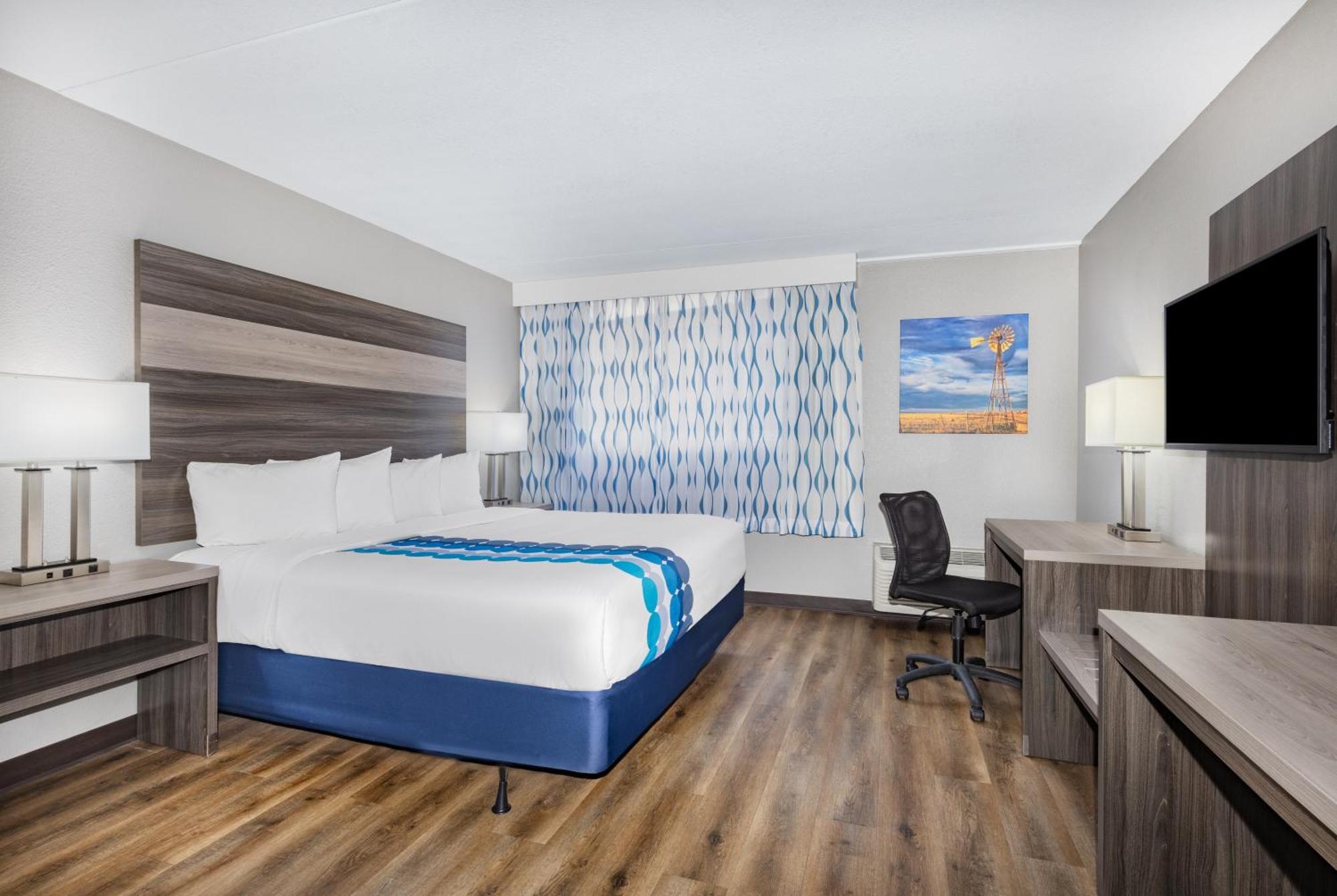 Wingate By Wyndham Wichita Airport Hotell Exteriör bild