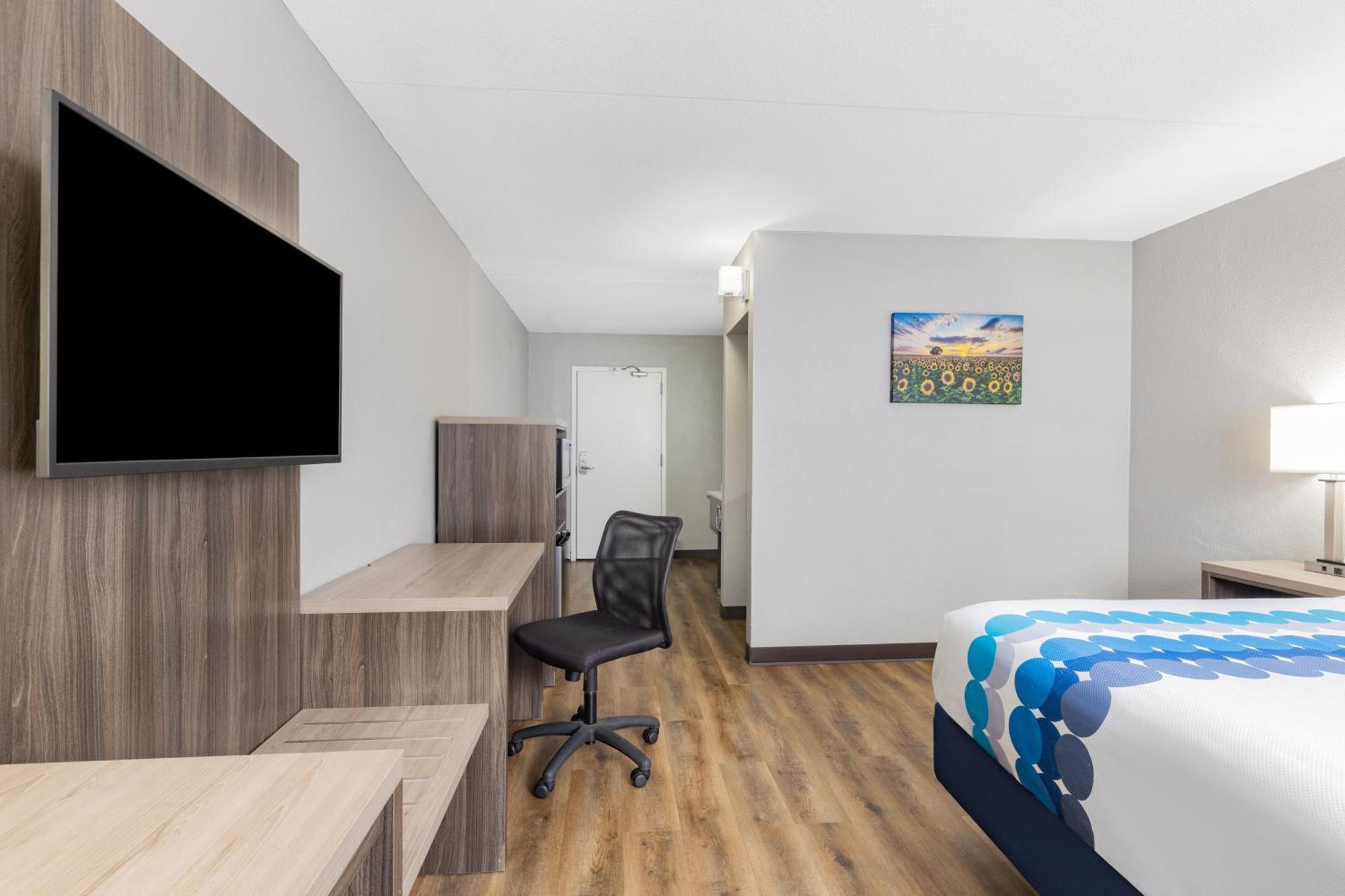 Wingate By Wyndham Wichita Airport Hotell Exteriör bild